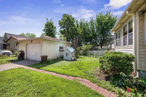 898 Western Avenue N Saint Paul MN 55117