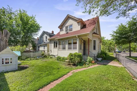 898 Western Avenue N Saint Paul MN 55117