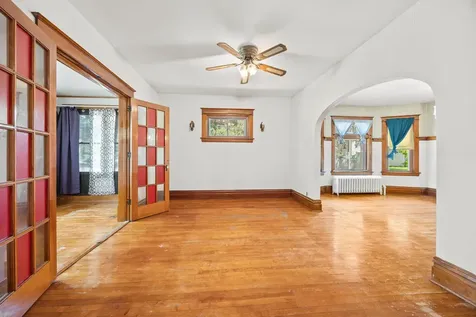 898 Western Avenue N Saint Paul MN 55117