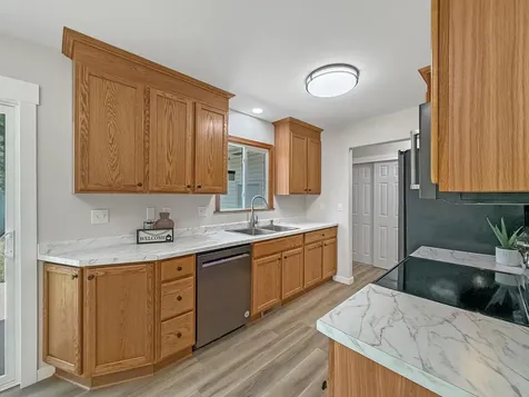 2403 18th Street S Moorhead MN 56560