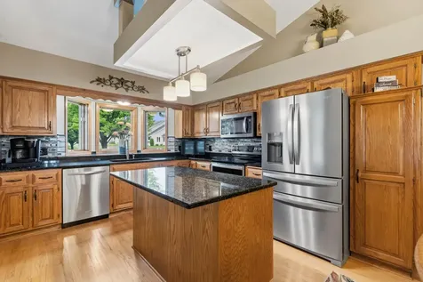 2751 Rivers Bluff Lane Anoka MN 55303