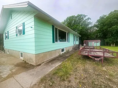 2617 State Highway 175 Hallock MN 56728