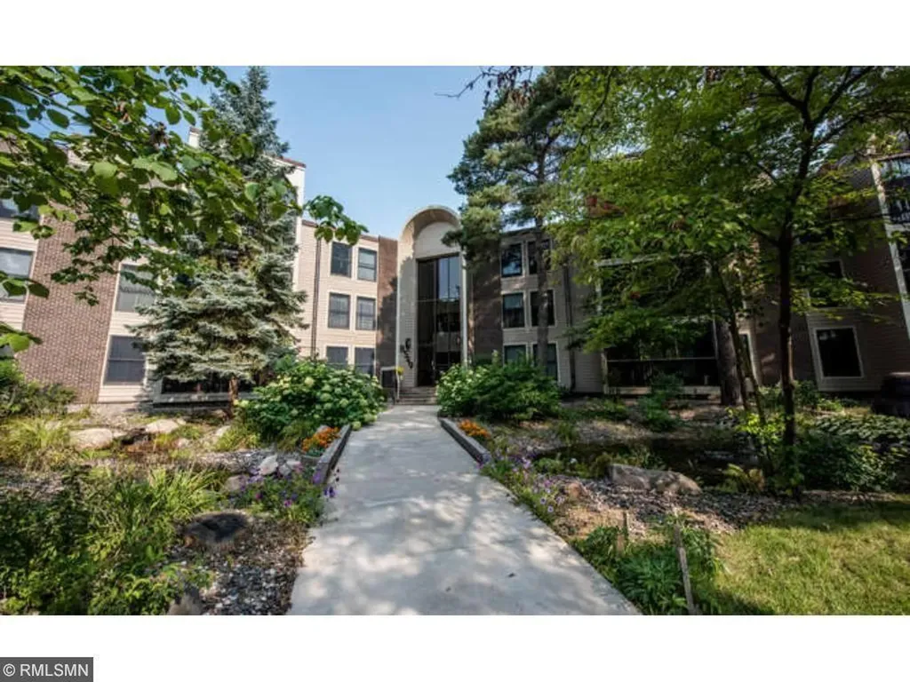 8549 Irwin Road Bloomington MN 55437