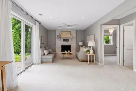10441 Lee Drive Eden Prairie MN 55347