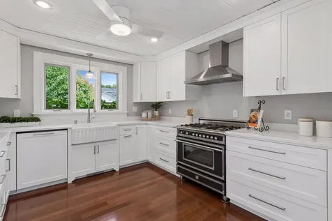 10441 Lee Drive Eden Prairie MN 55347