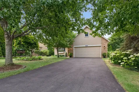10441 Lee Drive Eden Prairie MN 55347