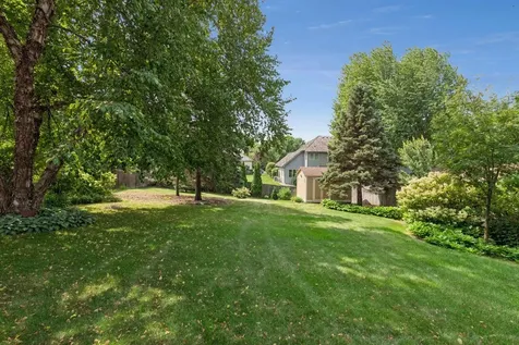 10441 Lee Drive Eden Prairie MN 55347