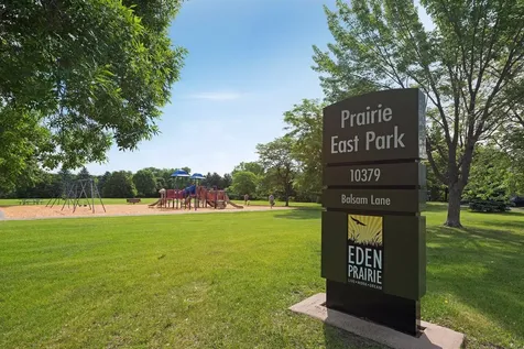 10441 Lee Drive Eden Prairie MN 55347
