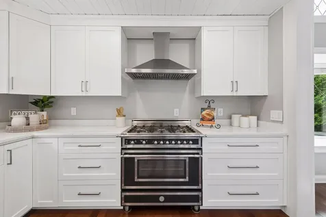 10441 Lee Drive Eden Prairie MN 55347