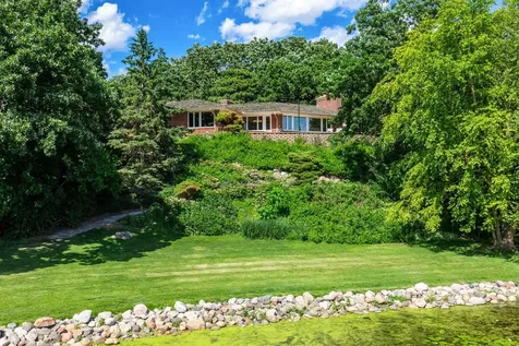 7011 Willow Creek Road Eden Prairie MN 55344