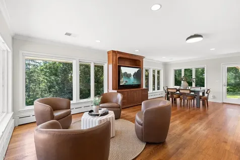 7011 Willow Creek Road Eden Prairie MN 55344