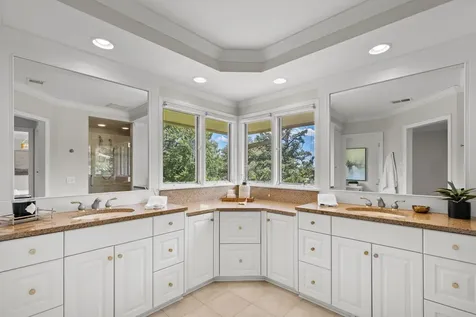 7011 Willow Creek Road Eden Prairie MN 55344