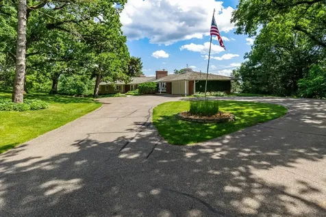 7011 Willow Creek Road Eden Prairie MN 55344