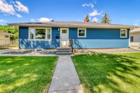 2402 Broadway N Fargo ND 58102
