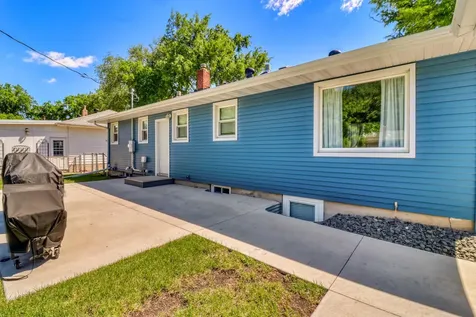 2402 Broadway N Fargo ND 58102