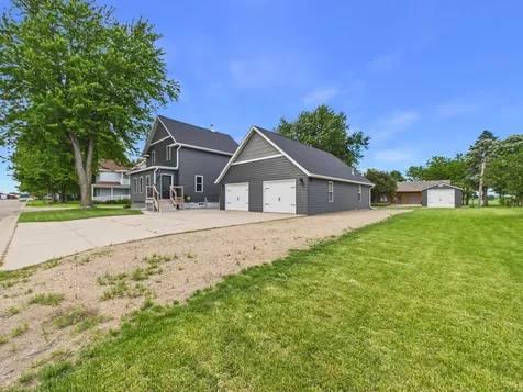 503 Main Street E Freeport MN 56331