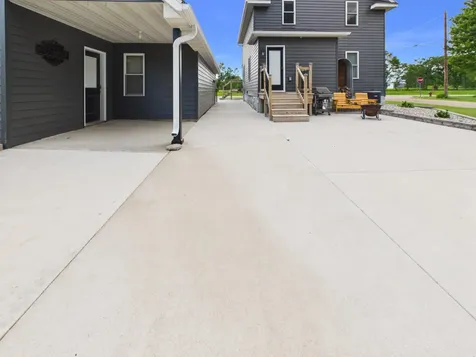 503 Main Street E Freeport MN 56331