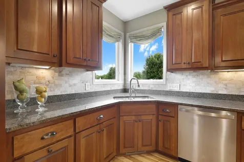 7372 Pine Tree Road Lakeville MN 55044