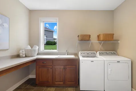 7372 Pine Tree Road Lakeville MN 55044