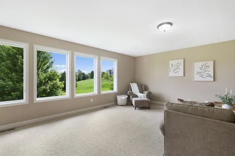 7372 Pine Tree Road Lakeville MN 55044