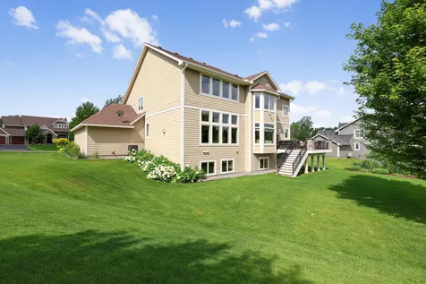 7372 Pine Tree Road Lakeville MN 55044