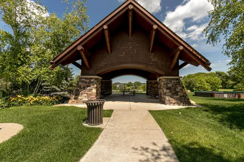 7372 Pine Tree Road Lakeville MN 55044