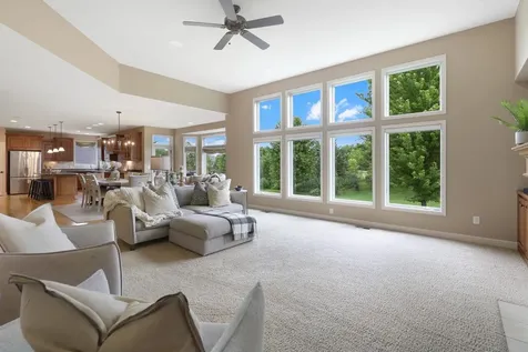 7372 Pine Tree Road Lakeville MN 55044