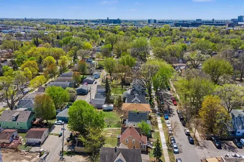 1094 25th Avenue SE Minneapolis MN 55414