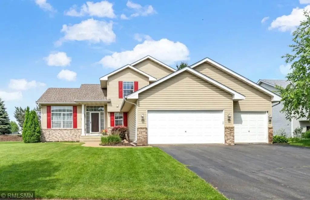 15751 Cicerone Path Rosemount MN 55068