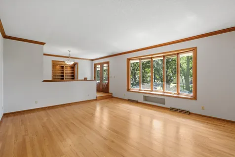 5010 Diane Drive Hopkins MN 55343