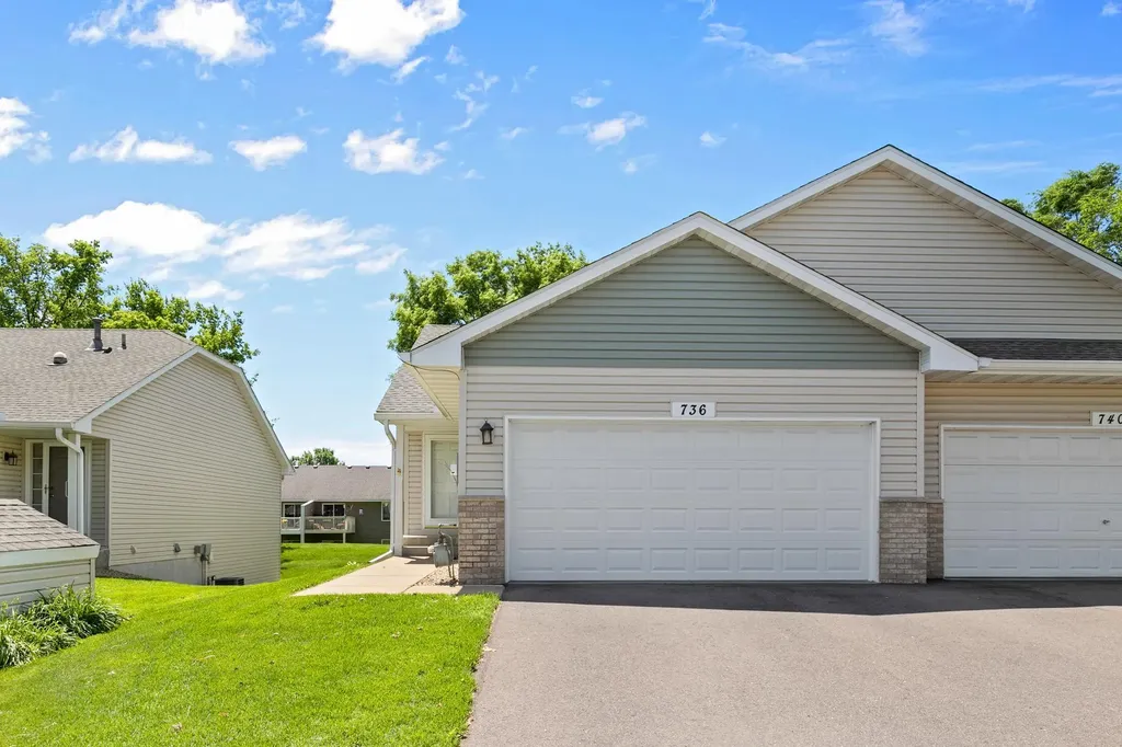 736 86th Lane NW Coon Rapids MN 55433
