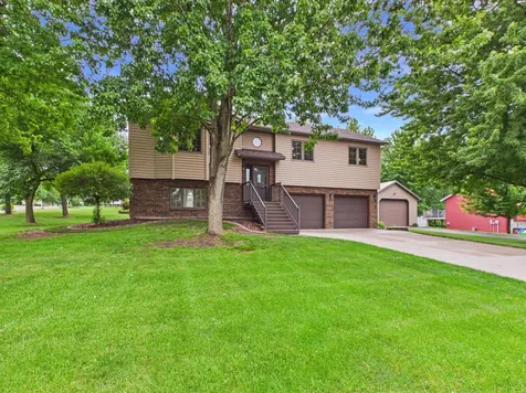 1216 Callaway Street E Saint Joseph MN 56374