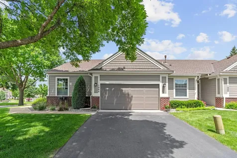 1004 Victoria Greens Boulevard Victoria MN 55386