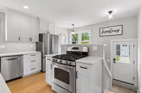 141 7th Avenue N Hopkins MN 55343