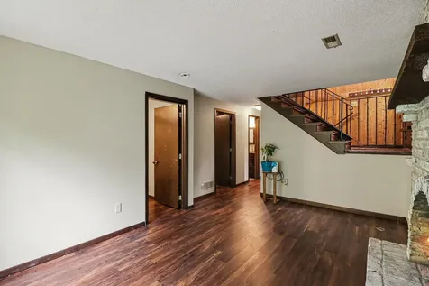 4490 Woodgate Point Eagan MN 55122