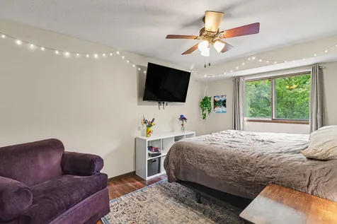 4490 Woodgate Point Eagan MN 55122