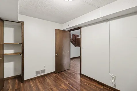 4490 Woodgate Point Eagan MN 55122