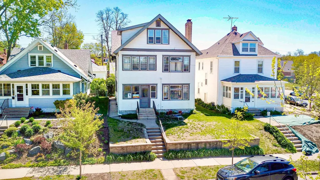 3343 15th Avenue S Minneapolis MN 55407