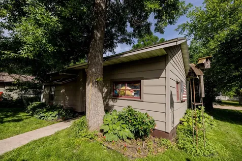 308 W 9th Street Morris MN 56267