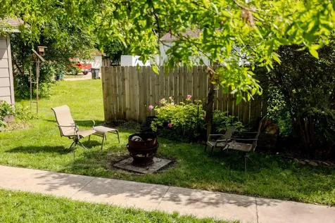 308 W 9th Street Morris MN 56267
