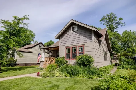 308 W 9th Street Morris MN 56267