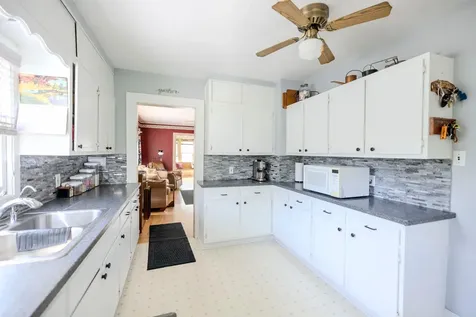 308 W 9th Street Morris MN 56267