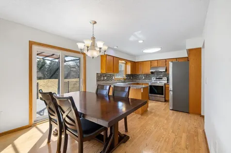952 Moonlight Drive Woodbury MN 55125