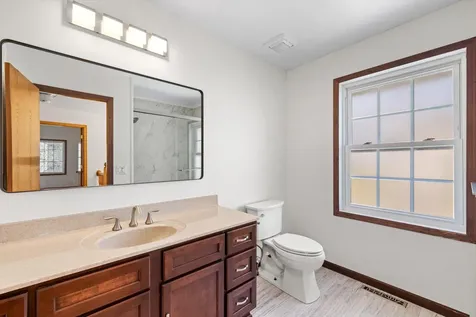 952 Moonlight Drive Woodbury MN 55125