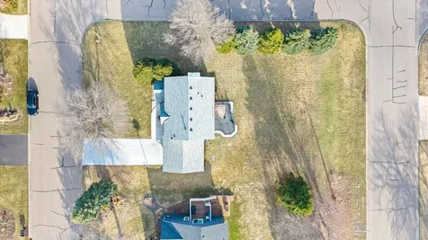 952 Moonlight Drive Woodbury MN 55125