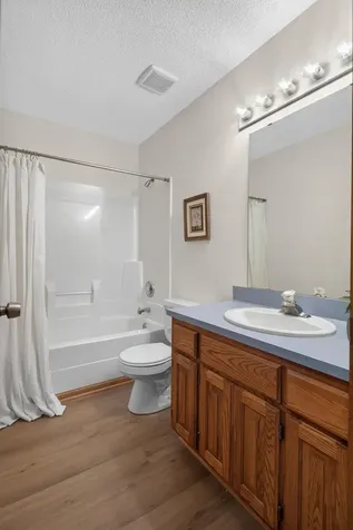 1915 Furness Street Maplewood MN 55109