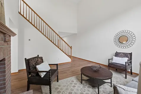 1915 Furness Street Maplewood MN 55109