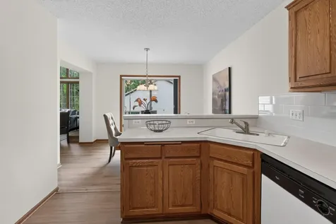 1915 Furness Street Maplewood MN 55109
