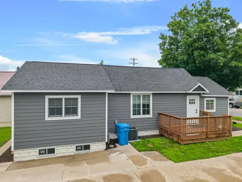 875 E King Street Winona MN 55987