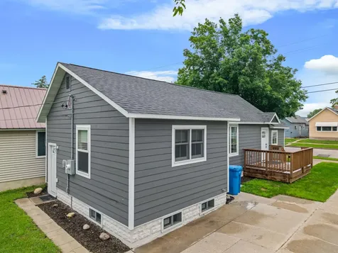 875 E King Street Winona MN 55987